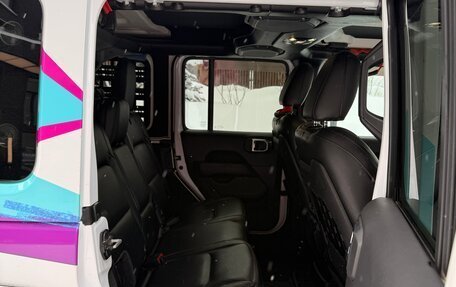 Jeep Wrangler, 2021 год, 6 700 000 рублей, 15 фотография