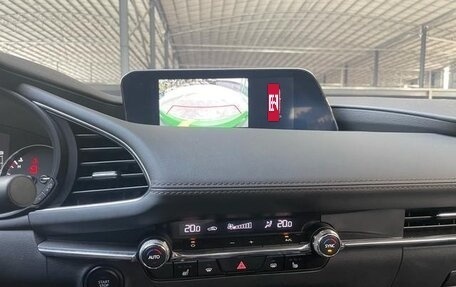 Mazda 3, 2021 год, 1 300 000 рублей, 11 фотография