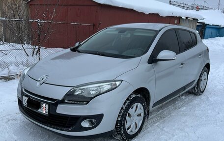 Renault Megane III, 2013 год, 915 000 рублей, 2 фотография