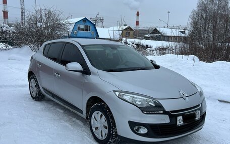 Renault Megane III, 2013 год, 915 000 рублей, 4 фотография