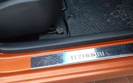 Hyundai Solaris II рестайлинг, 2015 год, 1 300 000 рублей, 23 фотография