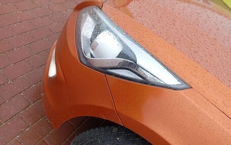 Hyundai Solaris II рестайлинг, 2015 год, 1 300 000 рублей, 25 фотография