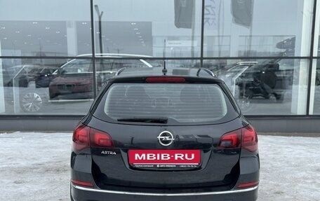 Opel Astra J, 2013 год, 675 000 рублей, 8 фотография