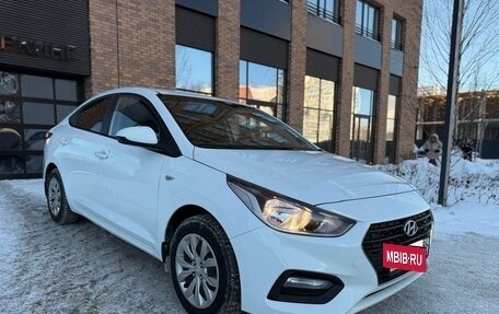 Hyundai Solaris II рестайлинг, 2017 год, 890 000 рублей, 4 фотография