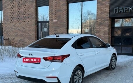 Hyundai Solaris II рестайлинг, 2017 год, 890 000 рублей, 8 фотография