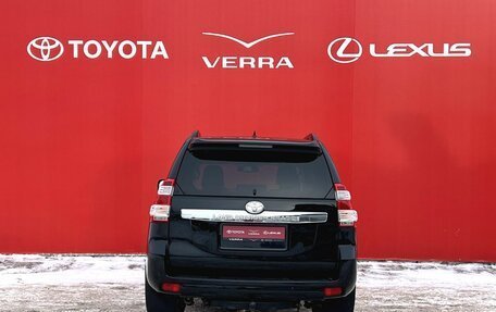 Toyota Land Cruiser Prado 150 рестайлинг 2, 2017 год, 3 200 000 рублей, 5 фотография