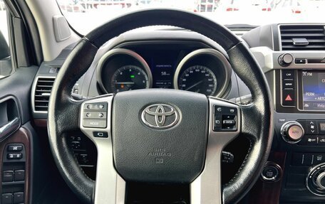 Toyota Land Cruiser Prado 150 рестайлинг 2, 2017 год, 3 200 000 рублей, 11 фотография