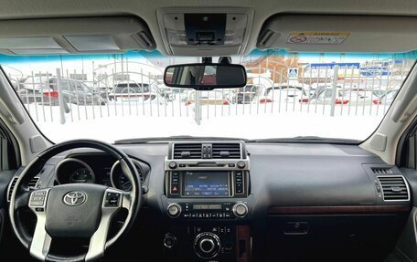 Toyota Land Cruiser Prado 150 рестайлинг 2, 2017 год, 3 200 000 рублей, 16 фотография