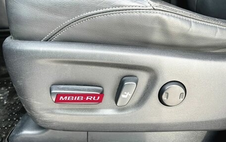 Toyota Land Cruiser Prado 150 рестайлинг 2, 2017 год, 3 200 000 рублей, 18 фотография