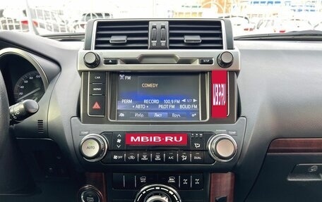 Toyota Land Cruiser Prado 150 рестайлинг 2, 2017 год, 3 200 000 рублей, 14 фотография