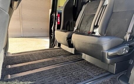 Toyota Voxy III, 2021 год, 2 070 000 рублей, 20 фотография