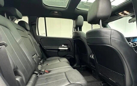 Mercedes-Benz GLB, 2022 год, 2 500 000 рублей, 15 фотография