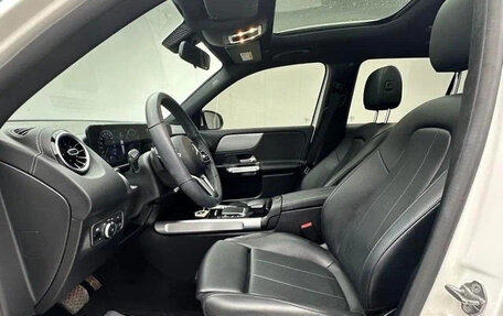 Mercedes-Benz GLB, 2022 год, 2 500 000 рублей, 9 фотография