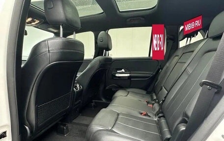 Mercedes-Benz GLB, 2022 год, 2 500 000 рублей, 13 фотография