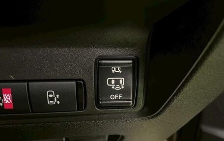 Nissan Serena, 2025 год, 3 050 000 рублей, 26 фотография