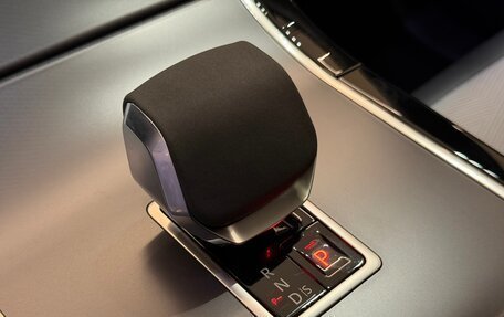 Land Rover Range Rover Velar I, 2023 год, 13 920 000 рублей, 29 фотография