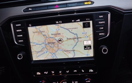 Volkswagen Passat B8 рестайлинг, 2016 год, 1 700 000 рублей, 11 фотография