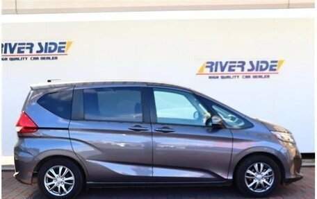 Honda Freed II, 2018 год, 965 000 рублей, 6 фотография