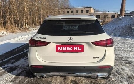 Mercedes-Benz GLA, 2021 год, 1 980 000 рублей, 5 фотография