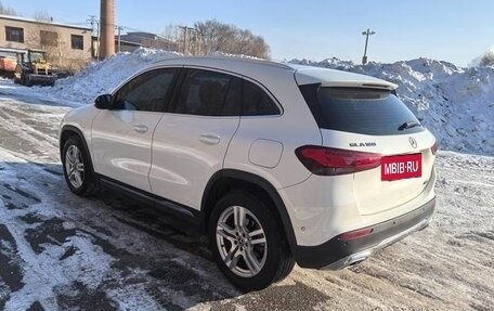 Mercedes-Benz GLA, 2021 год, 1 980 000 рублей, 6 фотография