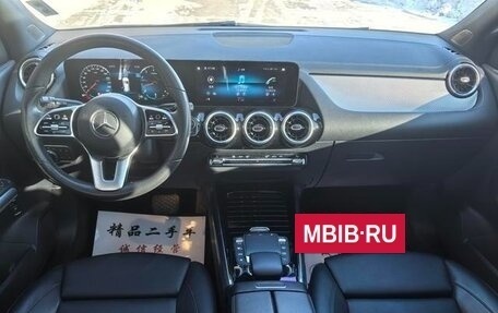 Mercedes-Benz GLA, 2021 год, 1 980 000 рублей, 10 фотография