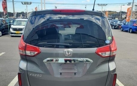 Honda Freed II, 2022 год, 1 070 000 рублей, 5 фотография