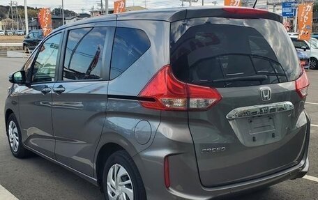 Honda Freed II, 2022 год, 1 070 000 рублей, 6 фотография