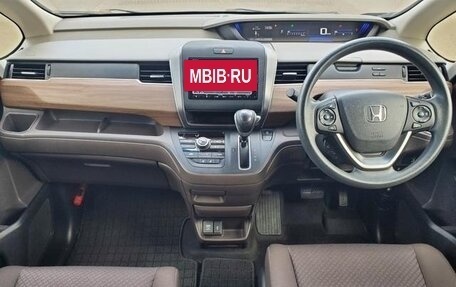 Honda Freed II, 2022 год, 1 070 000 рублей, 11 фотография