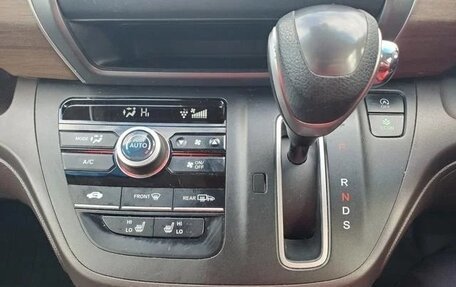 Honda Freed II, 2022 год, 1 070 000 рублей, 21 фотография