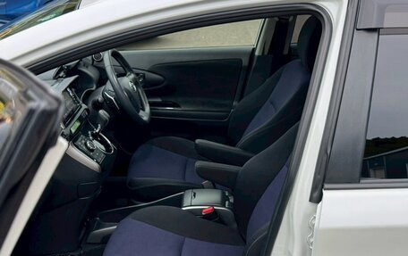 Toyota Wish II, 2015 год, 1 130 000 рублей, 10 фотография