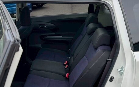 Toyota Wish II, 2015 год, 1 130 000 рублей, 24 фотография