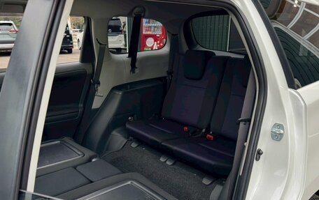 Toyota Wish II, 2015 год, 1 130 000 рублей, 32 фотография