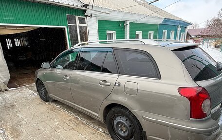 Toyota Avensis III рестайлинг, 2006 год, 900 000 рублей, 4 фотография