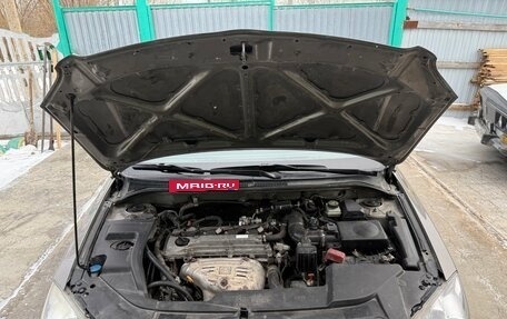 Toyota Avensis III рестайлинг, 2006 год, 900 000 рублей, 2 фотография