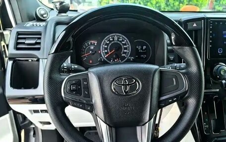 Toyota HiAce H300, 2023 год, 9 500 000 рублей, 8 фотография