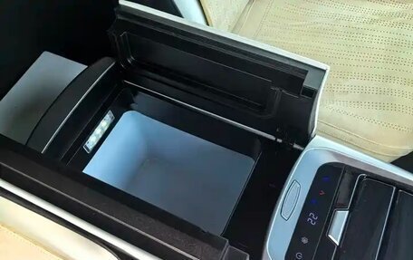 Toyota HiAce H300, 2023 год, 9 500 000 рублей, 12 фотография