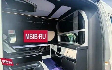 Toyota HiAce H300, 2023 год, 9 500 000 рублей, 14 фотография