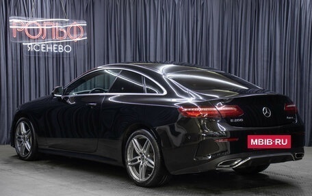 Mercedes-Benz E-Класс, 2018 год, 4 298 000 рублей, 6 фотография