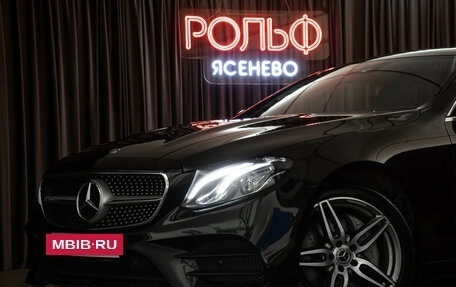 Mercedes-Benz E-Класс, 2018 год, 4 298 000 рублей, 24 фотография