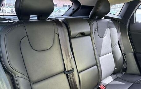 Volvo V60 I, 2017 год, 1 160 000 рублей, 12 фотография