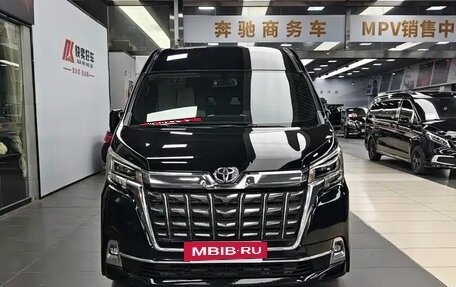 Toyota HiAce H300, 2024 год, 9 400 000 рублей, 2 фотография