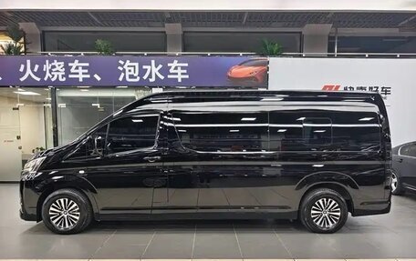Toyota HiAce H300, 2024 год, 9 400 000 рублей, 3 фотография