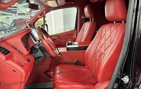 Toyota HiAce H300, 2024 год, 9 000 000 рублей, 7 фотография