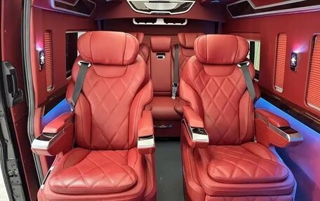 Toyota HiAce H300, 2024 год, 9 000 000 рублей, 13 фотография