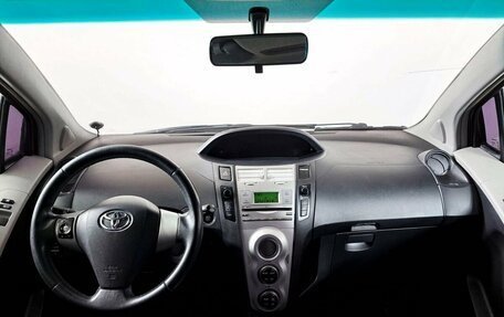 Toyota Yaris III рестайлинг, 2008 год, 459 000 рублей, 14 фотография