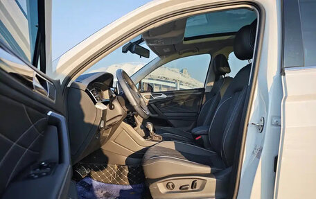 Volkswagen Tiguan II, 2023 год, 2 789 000 рублей, 11 фотография