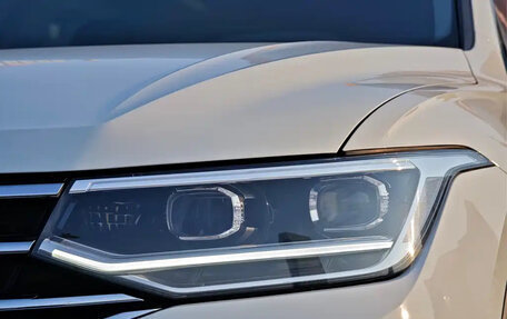 Volkswagen Tiguan II, 2023 год, 2 789 000 рублей, 10 фотография