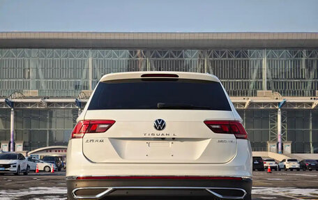 Volkswagen Tiguan II, 2023 год, 2 789 000 рублей, 5 фотография