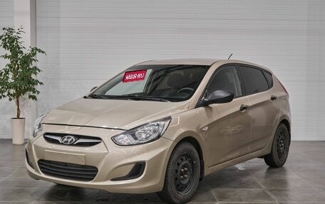 Hyundai Solaris II рестайлинг, 2014 год, 600 000 рублей, 3 фотография