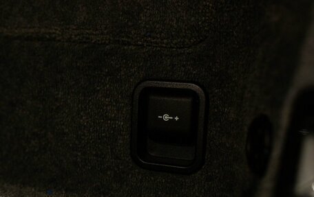 Rolls-Royce Cullinan, 2023 год, 47 000 000 рублей, 31 фотография